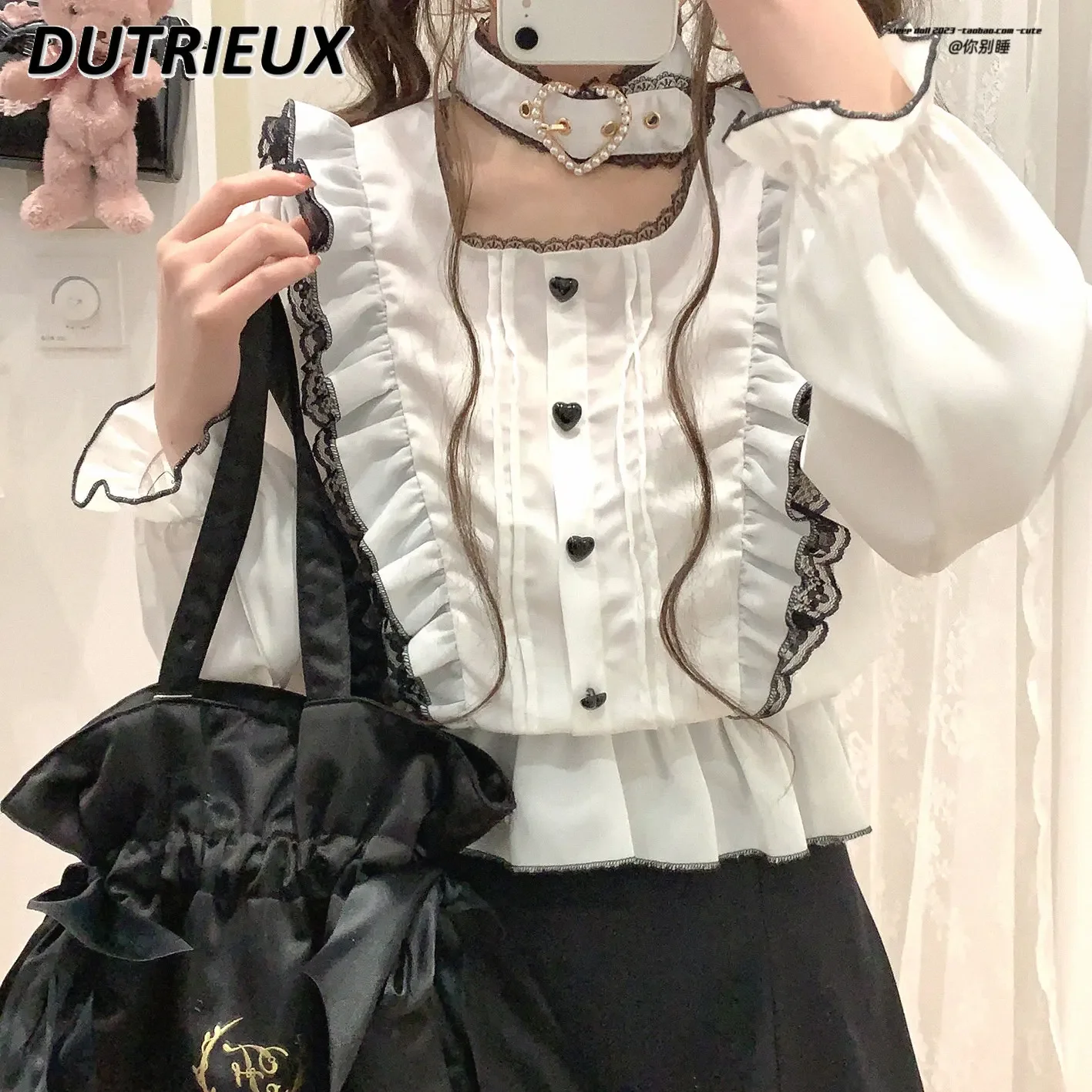 Lolita Style Neckline Pearl Heart Chiffon Shirt Female Fashion Long Sleeve Top 2023 Spring Autumn Women's Elegant Blouse
Lolita Style Neckline Pearl Heart Chiffon Shirt Female Fashion Long Sleeve Top 2023 Spring Autumn Women's Elegant Blouse