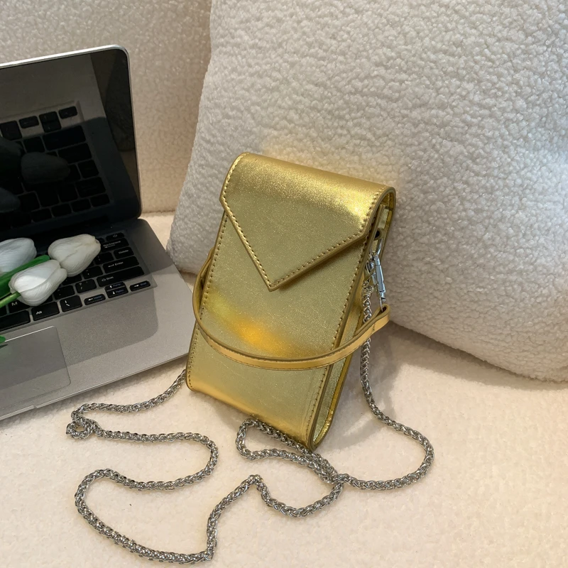 Lady Handbag and Purse Simplicity Glossy PU Leather Women's Bag Chain Shoulder Bag Crossbody Bag New Phone Bags for Women
Lady Handbag and Purse Simplicity Glossy PU Leather Women's Bag Chain Shoulder Bag Crossbody Bag New Phone Bags for Women