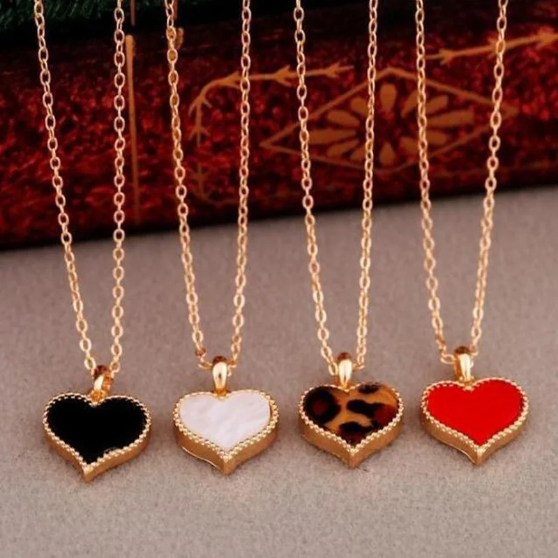 Wholesales Vintage New Gossip Girl Serena Red Heart With Love Pendant Necklace Clavicle Chain Models
Wholesales Vintage New Gossip Girl Serena Red Heart With Love Pendant Necklace Clavicle Chain Models