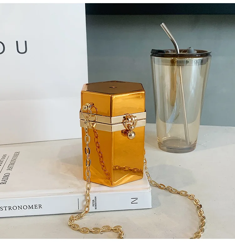 Акриловая коробка, миниатюрная металлическая цветная сумка и кошелек, сумки через плечо с цепочкой для женщин, новинка 2022, Сумка с губной по...
Акриловая коробка, миниатюрная металлическая цветная сумка и кошелек, сумки через плечо с цепочкой для женщин, новинка 2022, Сумка с губной по...