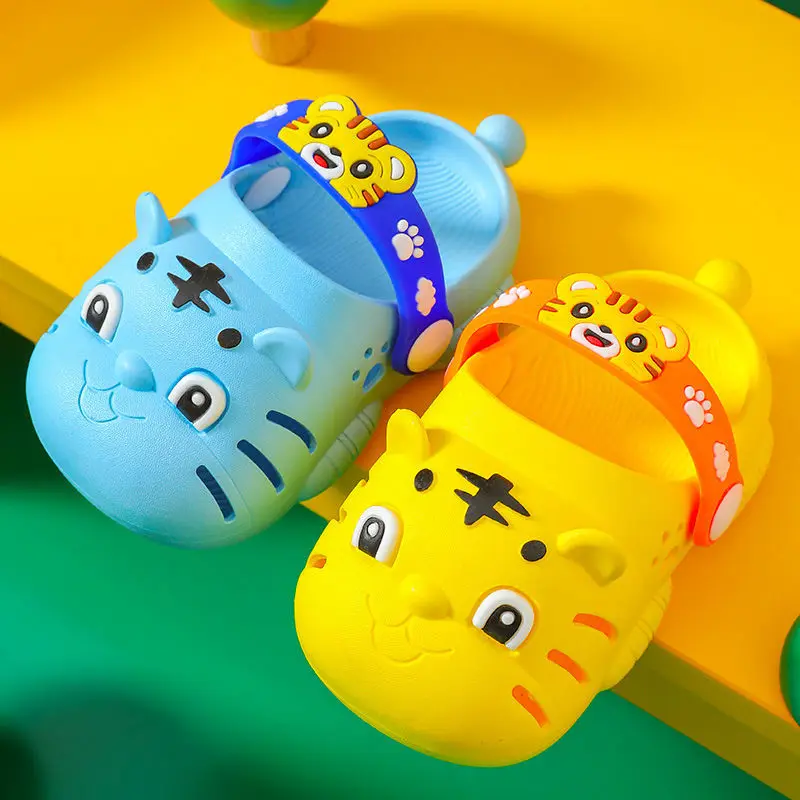 2022New Summer Baby Girls And Boys Slippers Slides Kids Beach Sandals Tiger Funny Kids Slippers for Bath Swimming Indoor slipper
2022New Summer Baby Girls And Boys Slippers Slides Kids Beach Sandals Tiger Funny Kids Slippers for Bath Swimming Indoor slipper
