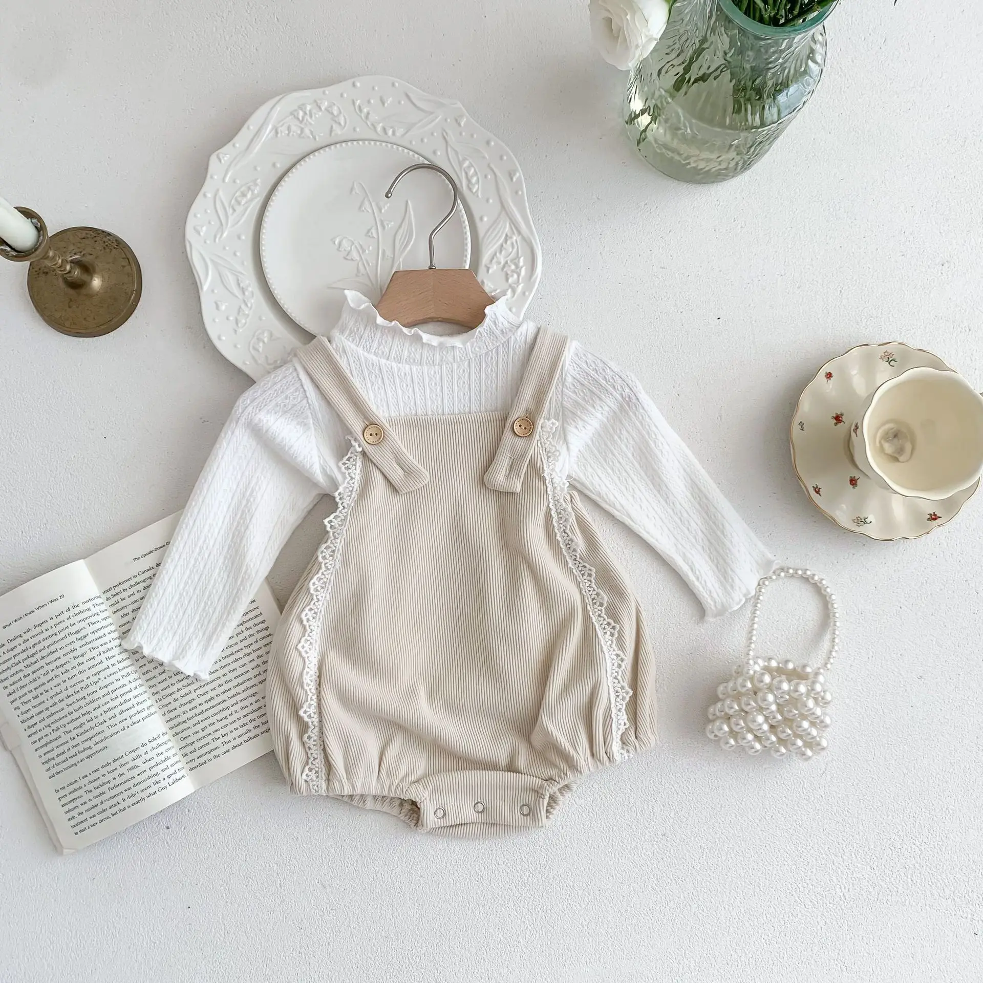 Ins Spring Autumn Infant Corduroy Overalls Girl Baby Lace Cotton Suspenders Bodysuit Boy Children Solid Casual Romper Costume
Ins Spring Autumn Infant Corduroy Overalls Girl Baby Lace Cotton Suspenders Bodysuit Boy Children Solid Casual Romper Costume