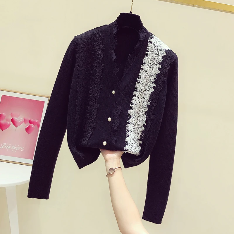 Autumn Winter New Korean Fashion V-Collar Contrast Color Sweater Woman Lace Knitting Cardigan Women's Elegant Sweater Outwear
Autumn Winter New Korean Fashion V-Collar Contrast Color Sweater Woman Lace Knitting Cardigan Women's Elegant Sweater Outwear