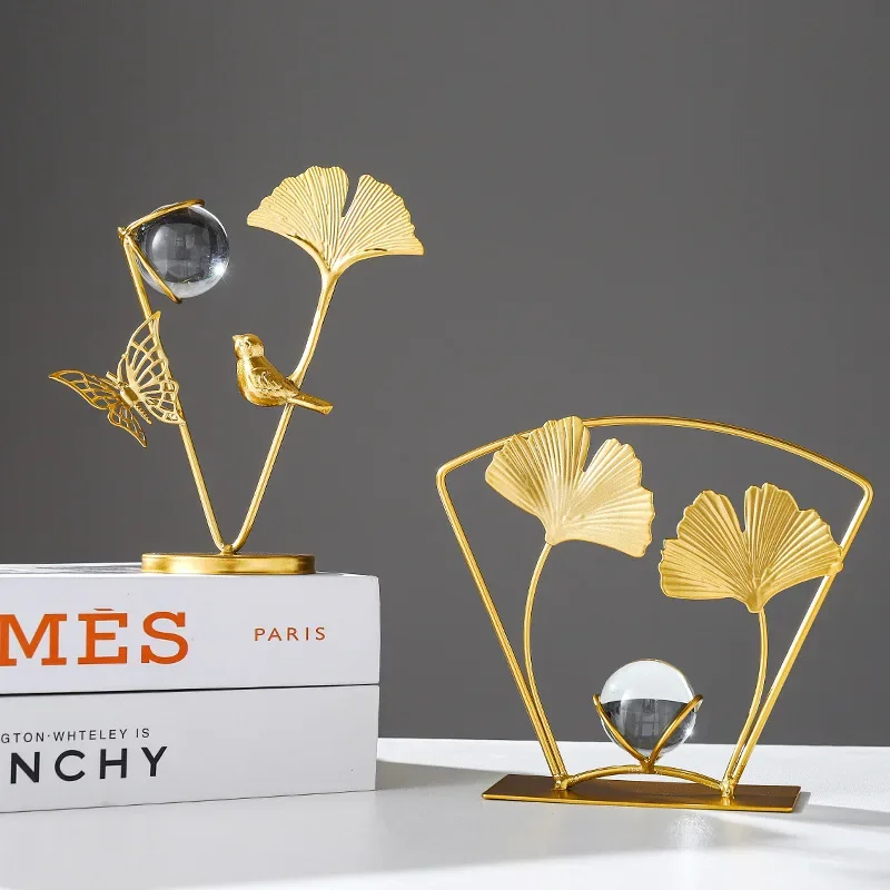 Nordic Light Luxury Iron Art Crystal Ball Decoration Ginkgo Leaf Metal Craft Small Decoration
Nordic Light Luxury Iron Art Crystal Ball Decoration Ginkgo Leaf Metal Craft Small Decoration