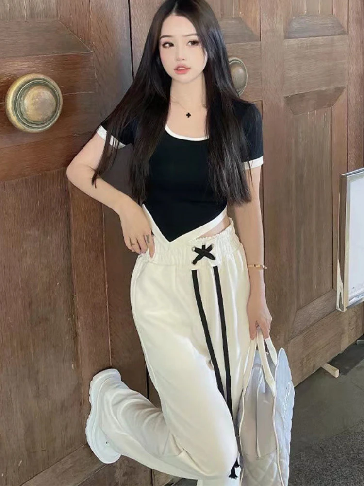 Leisure Sports Suit Women 2022 Summer New Sportswear Short Waist High Waist Wide-Leg Pant Two-Piece Fitness Set Trend
Leisure Sports Suit Women 2022 Summer New Sportswear Short Waist High Waist Wide-Leg Pant Two-Piece Fitness Set Trend
