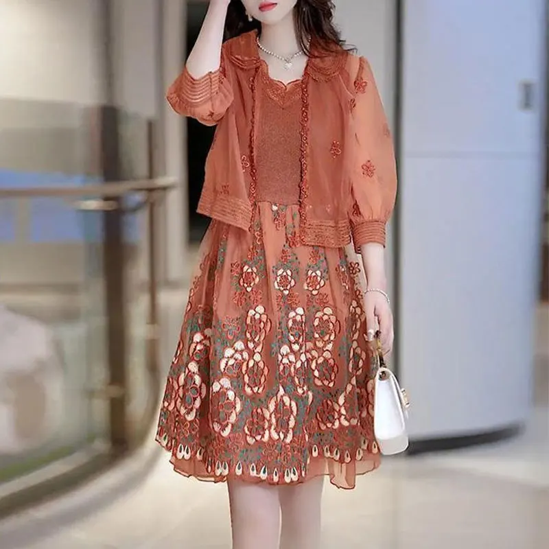 Female Clothing Fashion Floral Embroidery Matching Sets Vintage Hollow Out Spliced Spring Summer Two Piece Set Midi Dress Sets
Female Clothing Fashion Floral Embroidery Matching Sets Vintage Hollow Out Spliced Spring Summer Two Piece Set Midi Dress Sets