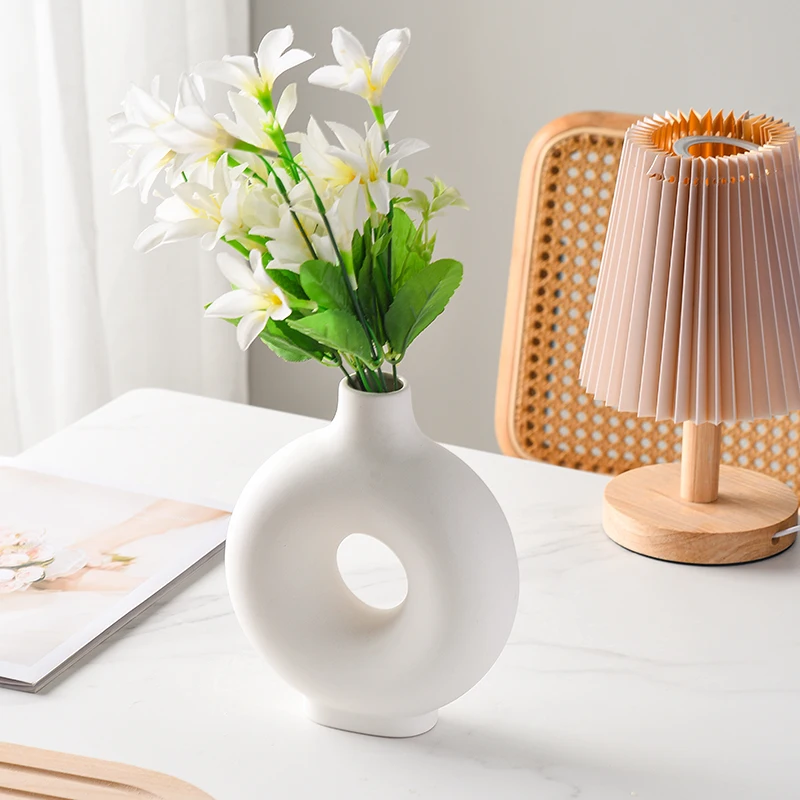 Nordic Vase Circular Hollow Ceramic Donuts Flower Pot Home Living Room Decoration Accessories Interior Office Desktop Decor Gift
Nordic Vase Circular Hollow Ceramic Donuts Flower Pot Home Living Room Decoration Accessories Interior Office Desktop Decor Gift