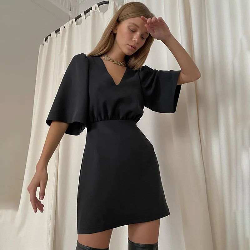 Women Dress Luxury Black Short Sleeve Dress Summer Women Sexy V-neck Solid High Street Dress Elegant A-line Ladies Mini Vestido
Women Dress Luxury Black Short Sleeve Dress Summer Women Sexy V-neck Solid High Street Dress Elegant A-line Ladies Mini Vestido