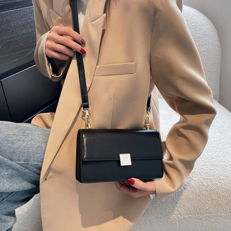 Advanced small bag Women's 2022 Autumn and winter new fashion versatile shoulder Simple popular crossbody
Advanced small bag Women's 2022 Autumn and winter new fashion versatile shoulder Simple popular crossbody