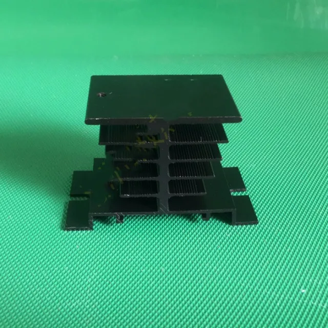 Hot Sale Aluminum Profile Alloy SSR Single Phase Solid 50060010A40A Rail Type Black Cooling Radiator Fin
Hot Sale Aluminum Profile Alloy SSR Single Phase Solid 50060010A40A Rail Type Black Cooling Radiator Fin