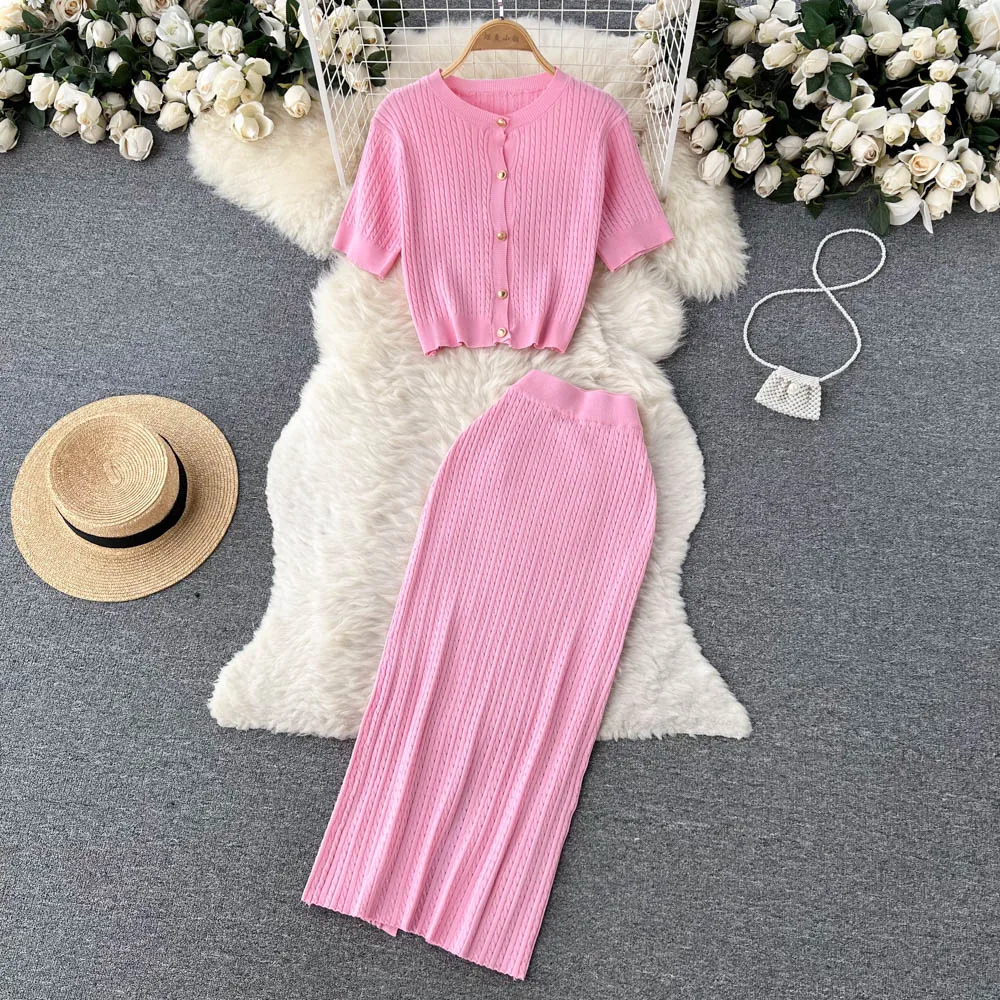 Summer Solid Knit Two Pieces Short Skirt Sets Women Short Sleeve Top with High Waist Hip Wrap Full Skirt
Summer Solid Knit Two Pieces Short Skirt Sets Women Short Sleeve Top with High Waist Hip Wrap Full Skirt