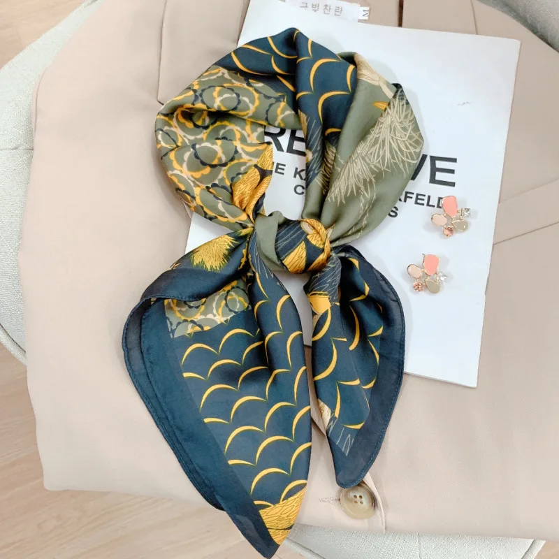 2022 Women Multifunction Polyester Silk Scarf Elegant Printed Casual Satin Small Square Wraps Head Scarves hijab 70x70cm Casual
2022 Women Multifunction Polyester Silk Scarf Elegant Printed Casual Satin Small Square Wraps Head Scarves hijab 70x70cm Casual