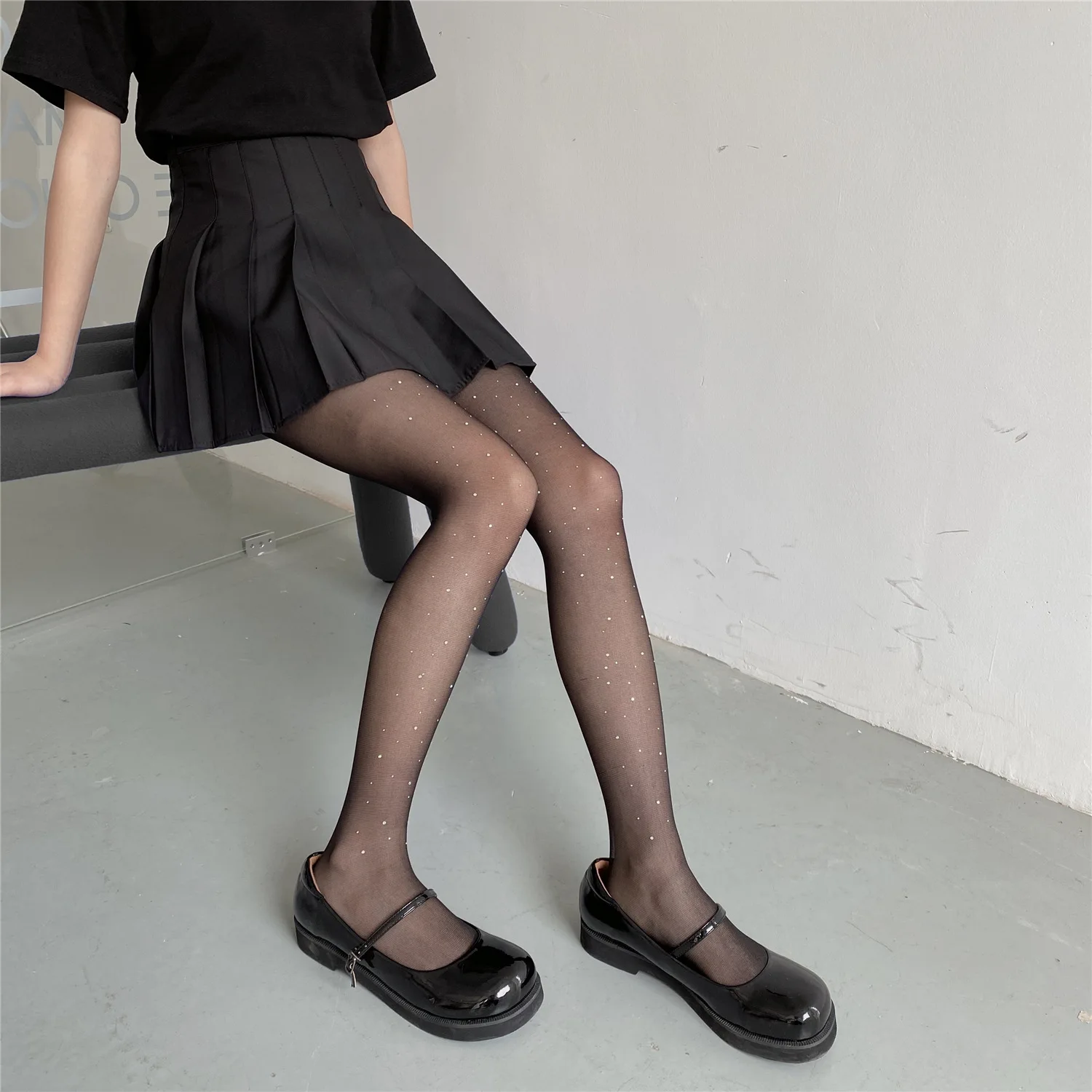 Punk Harajuku Women Sexy Hot Stockings Tights with Rhinestone Mesh Fishnet Pantyhose Lingerie Nylon Female Designer Hosidery
Punk Harajuku Women Sexy Hot Stockings Tights with Rhinestone Mesh Fishnet Pantyhose Lingerie Nylon Female Designer Hosidery