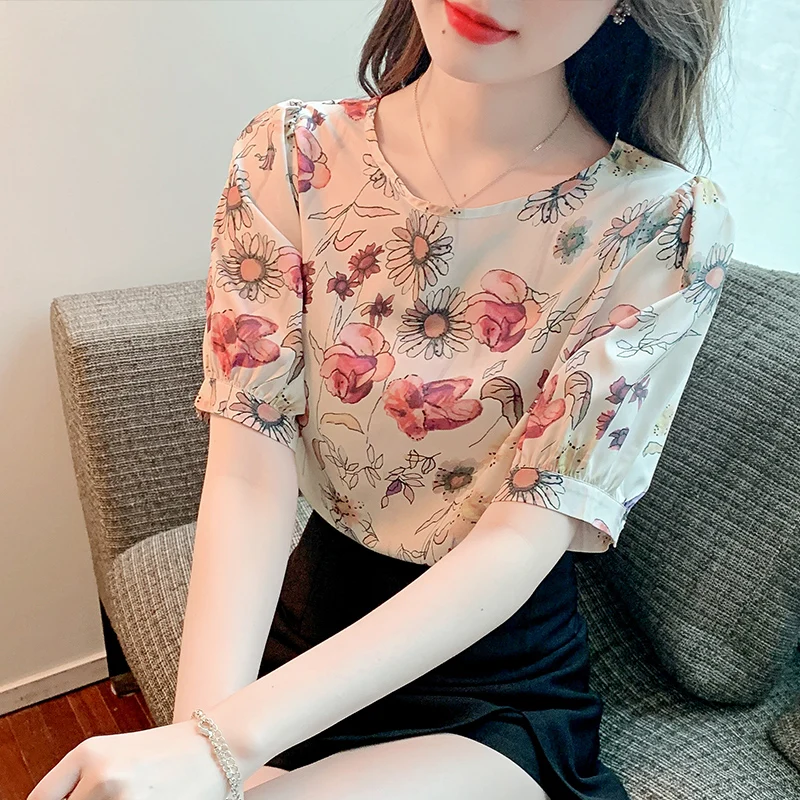 2022 Summer New Design Korean Fashion Floral SATIN Women Shirts Short Sleeve Office Ladies Tops Acetate O-Neck Tees Blouses
2022 Summer New Design Korean Fashion Floral SATIN Women Shirts Short Sleeve Office Ladies Tops Acetate O-Neck Tees Blouses