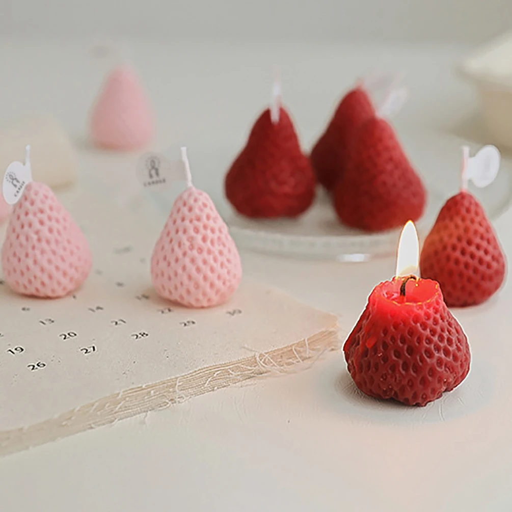 

1/4PCS Strawberry Decorative Aromatic Candles Soy Wax Scented Candle for Birthday Wedding Candle Wax Warmer Aromatherapy Candle