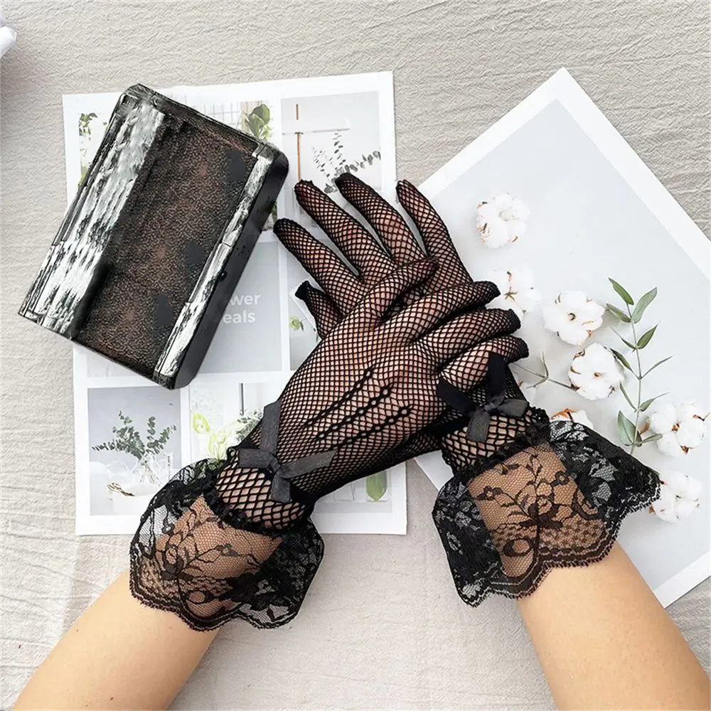 Prom Costume Uv-proof Driving Wedding Sexy Mesh Fishnet Gloves Bride Mittens Full Finger Gloves Lace Gloves
Prom Costume Uv-proof Driving Wedding Sexy Mesh Fishnet Gloves Bride Mittens Full Finger Gloves Lace Gloves