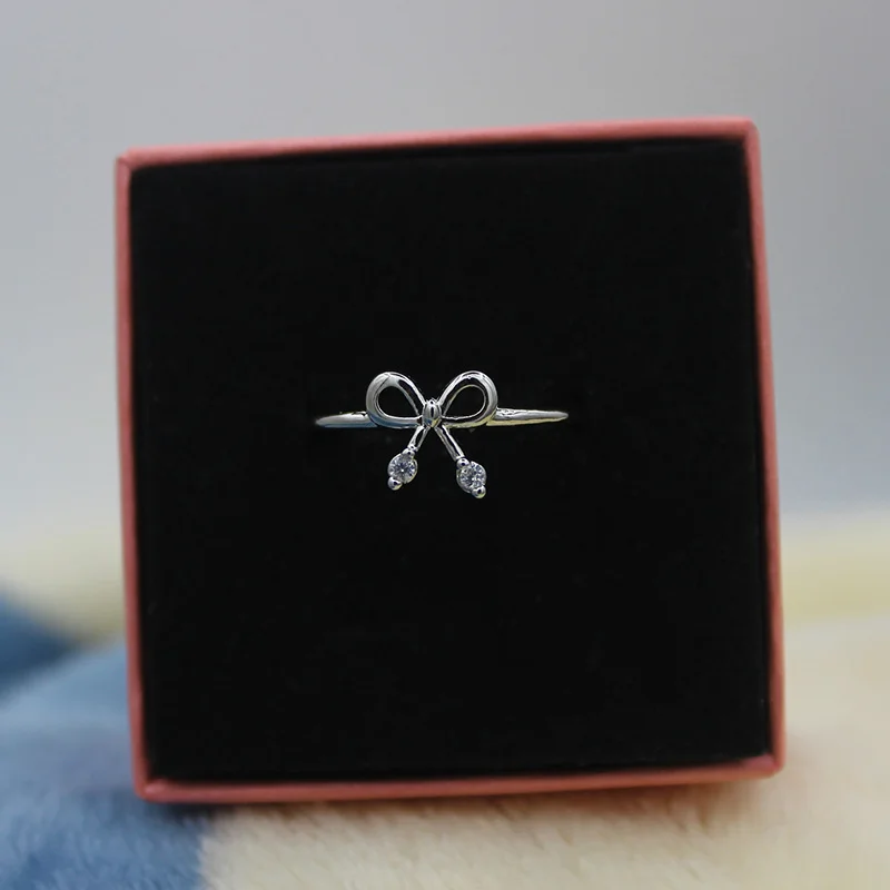 SIQIJIU New White Gold Bowknot Open Rings For Women Round Pentagram Unique Natural Zircon Hollow Ring Party Fine Fashion Jewelry
SIQIJIU New White Gold Bowknot Open Rings For Women Round Pentagram Unique Natural Zircon Hollow Ring Party Fine Fashion Jewelry