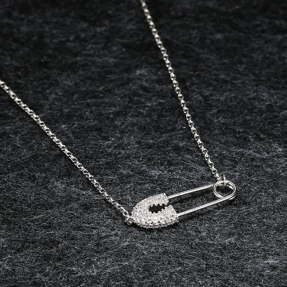 APM STYLE High Quality 925 Sterling Silver Studded Diamond Silver Pin Necklace Personality Fashion Clavicle Chain Wholesale
APM STYLE High Quality 925 Sterling Silver Studded Diamond Silver Pin Necklace Personality Fashion Clavicle Chain Wholesale