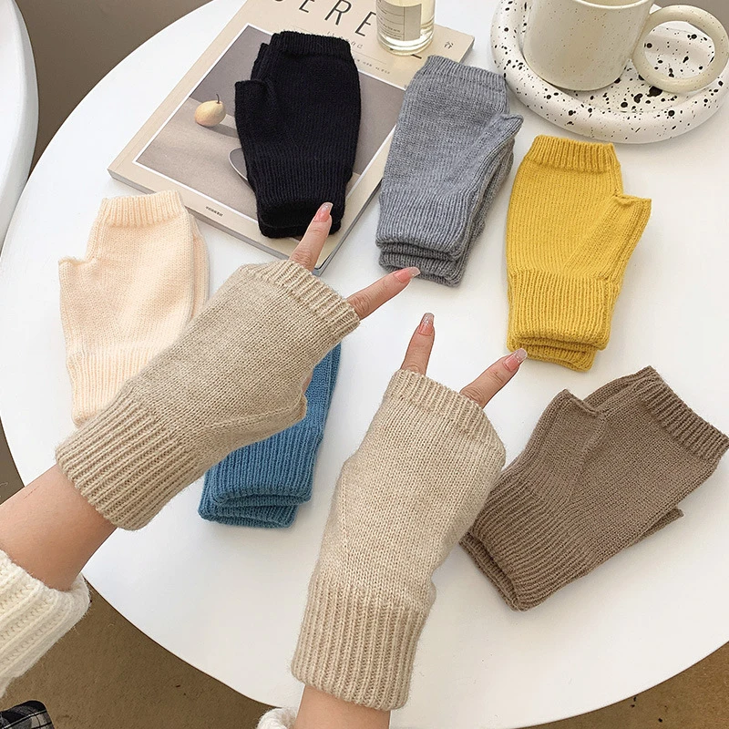 Korean Half-finger Gloves Women Autumn and Winter Wool Warm Fingerless Mittens Touch Screen Thick Knitted Wristband Gloves
Korean Half-finger Gloves Women Autumn and Winter Wool Warm Fingerless Mittens Touch Screen Thick Knitted Wristband Gloves