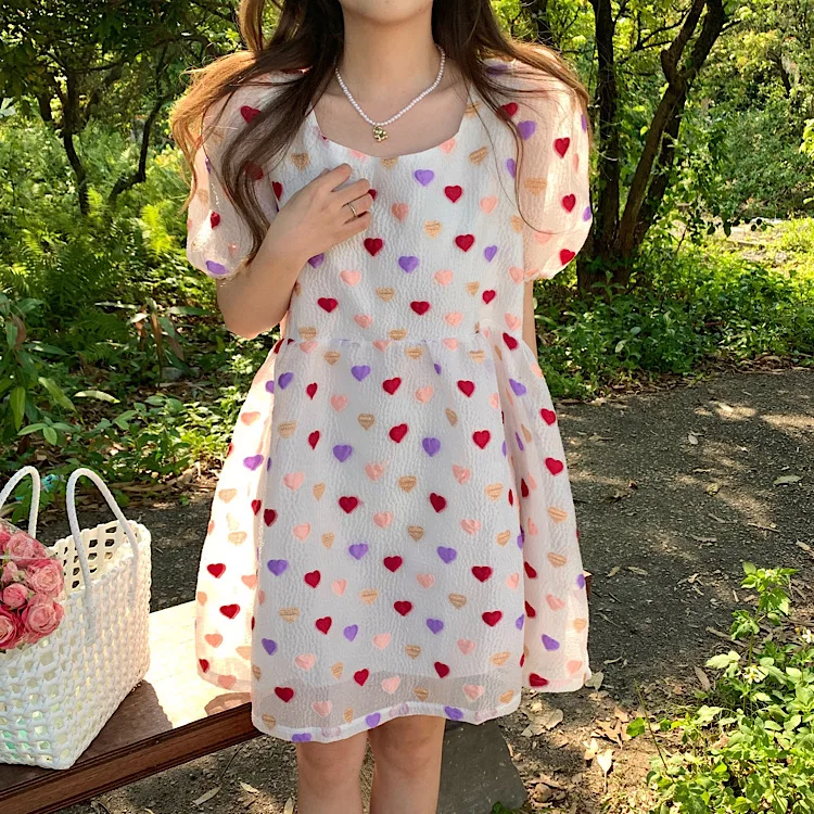 Летнее Повседневное платье, женское пикантное мини-платье с пышными рукавами и принтом в виде сердца, винтажное милое платье в Корейском ст...
Летнее Повседневное платье, женское пикантное мини-платье с пышными рукавами и принтом в виде сердца, винтажное милое платье в Корейском ст...