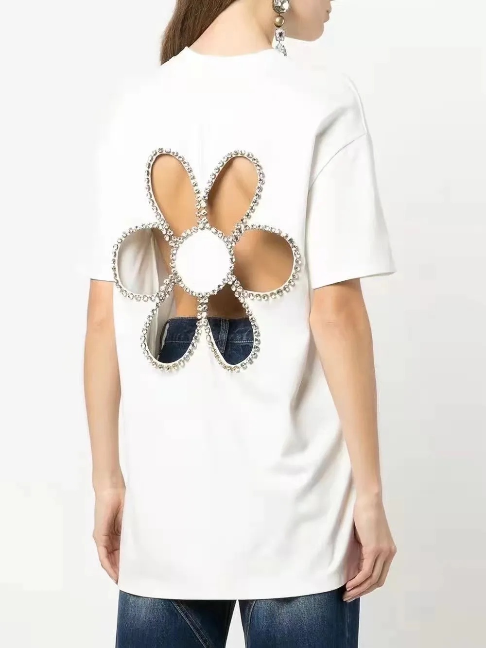 Big-name summer pure cotton diamond-studded hollow loose loose women's T-shirt 2022New ladies high quality white top y2k clothes
Big-name summer pure cotton diamond-studded hollow loose loose women's T-shirt 2022New ladies high quality white top y2k clothes