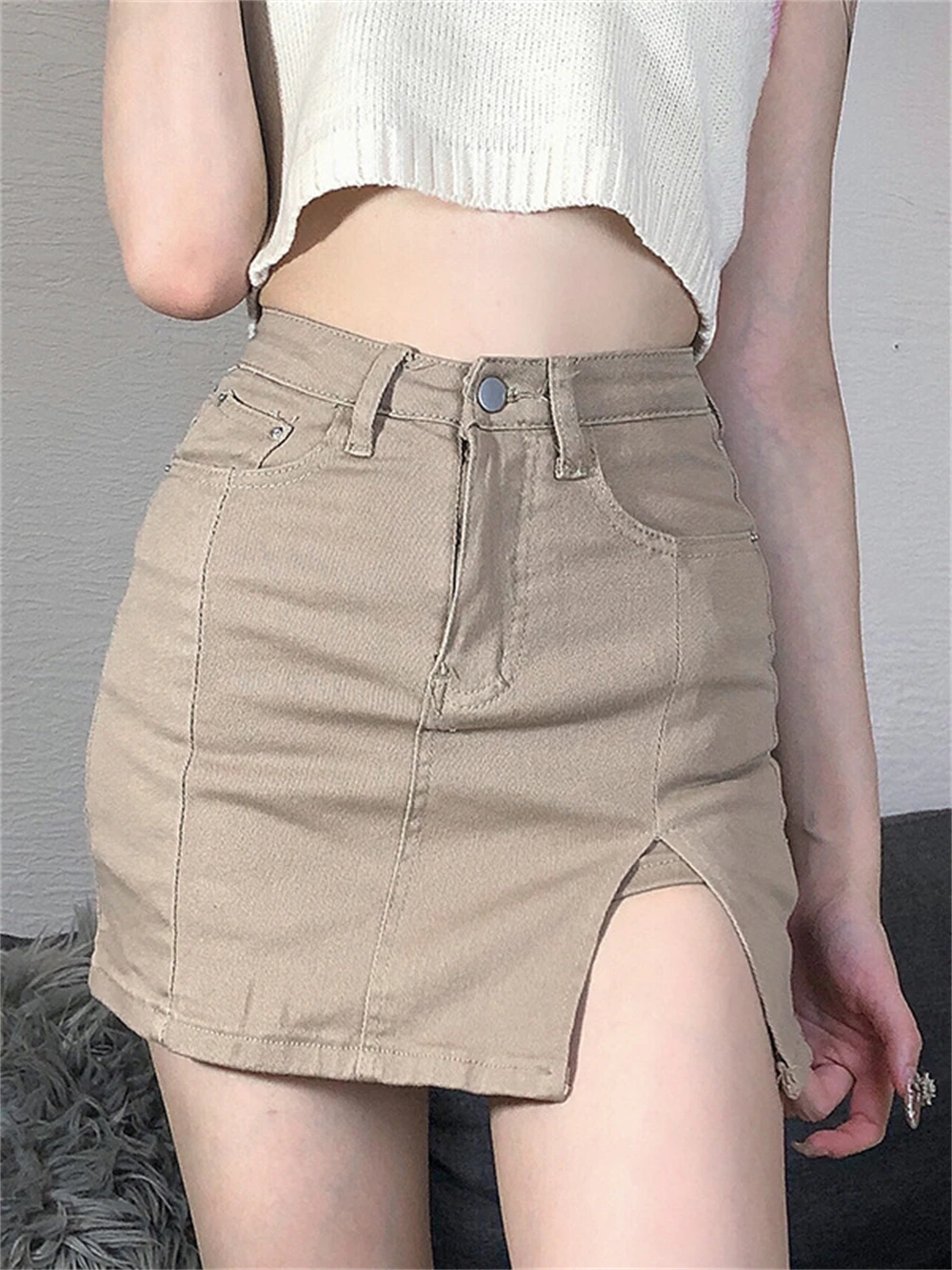 High Street Slit Mini Jeans Skirt Female Kpop Sexy Harajuku Y2k Summer Fashion Women Vintage Asymmetrical Split Denim Skirts
High Street Slit Mini Jeans Skirt Female Kpop Sexy Harajuku Y2k Summer Fashion Women Vintage Asymmetrical Split Denim Skirts