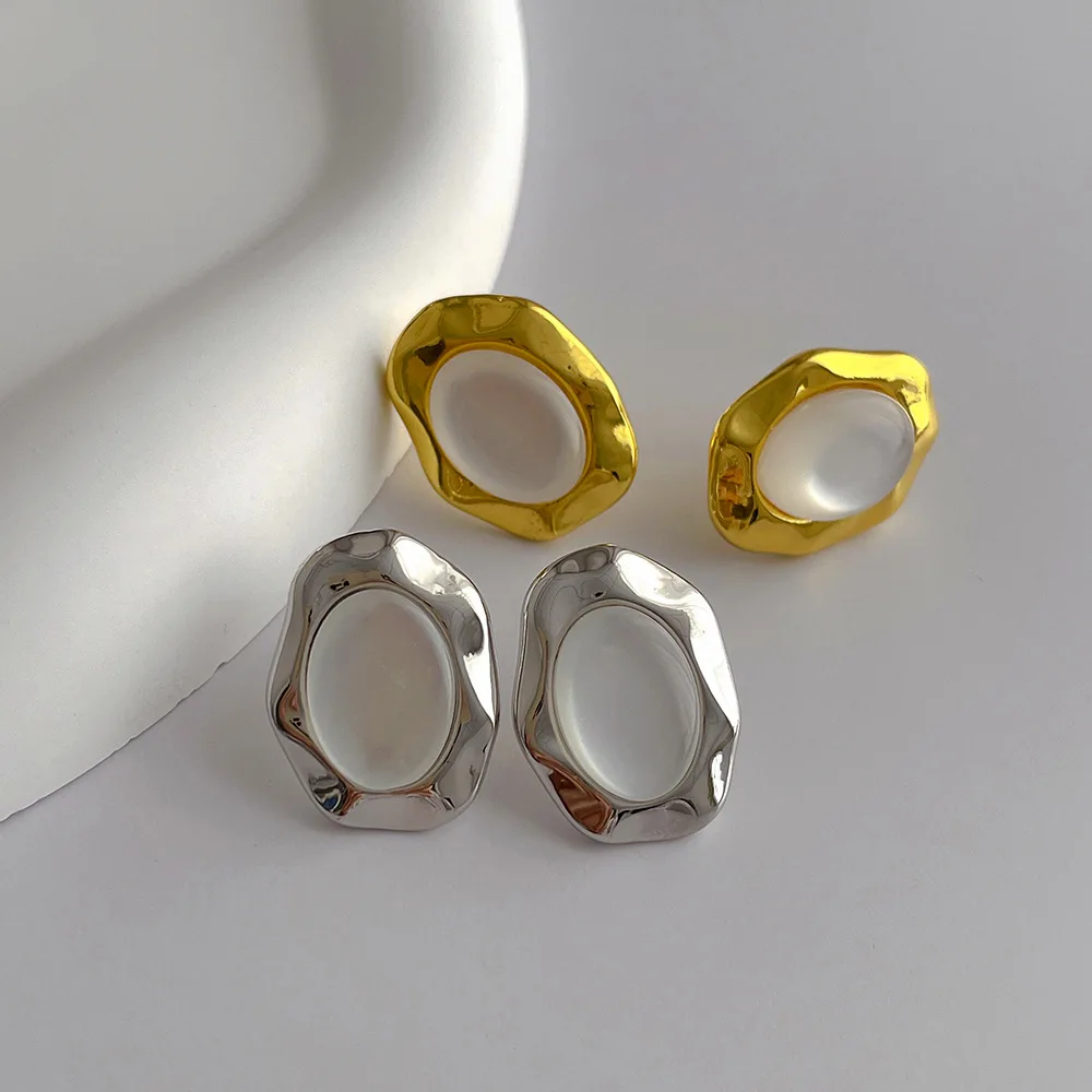 Korean Fashion Vintage Irregular Metal Stud Earrings For Women Office Classic Daily Personality Earring Jewelry Party Gift
Korean Fashion Vintage Irregular Metal Stud Earrings For Women Office Classic Daily Personality Earring Jewelry Party Gift