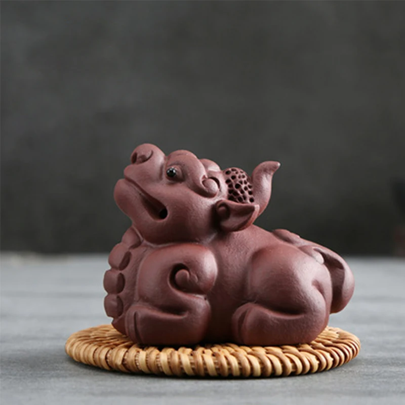 Yixing Zisha Tea Pet Ornaments Unicorn Lucky Pixiu Tea Play Boutique Handmade Ornaments Kung Fu Tea Set Ornaments Can Be Raised
Yixing Zisha Tea Pet Ornaments Unicorn Lucky Pixiu Tea Play Boutique Handmade Ornaments Kung Fu Tea Set Ornaments Can Be Raised
