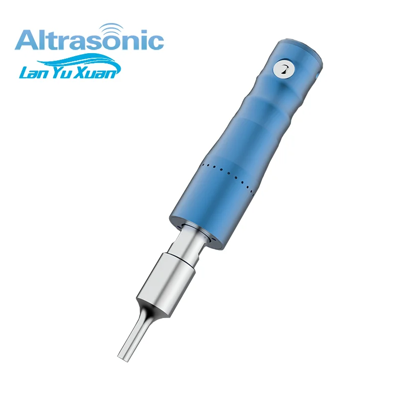 60kHz Portable Welding Machine High Power Machine For Mask Ear Band Handheld Ultrasonic Spot Welder 
60kHz Portable Welding Machine High Power Machine For Mask Ear Band Handheld Ultrasonic Spot Welder