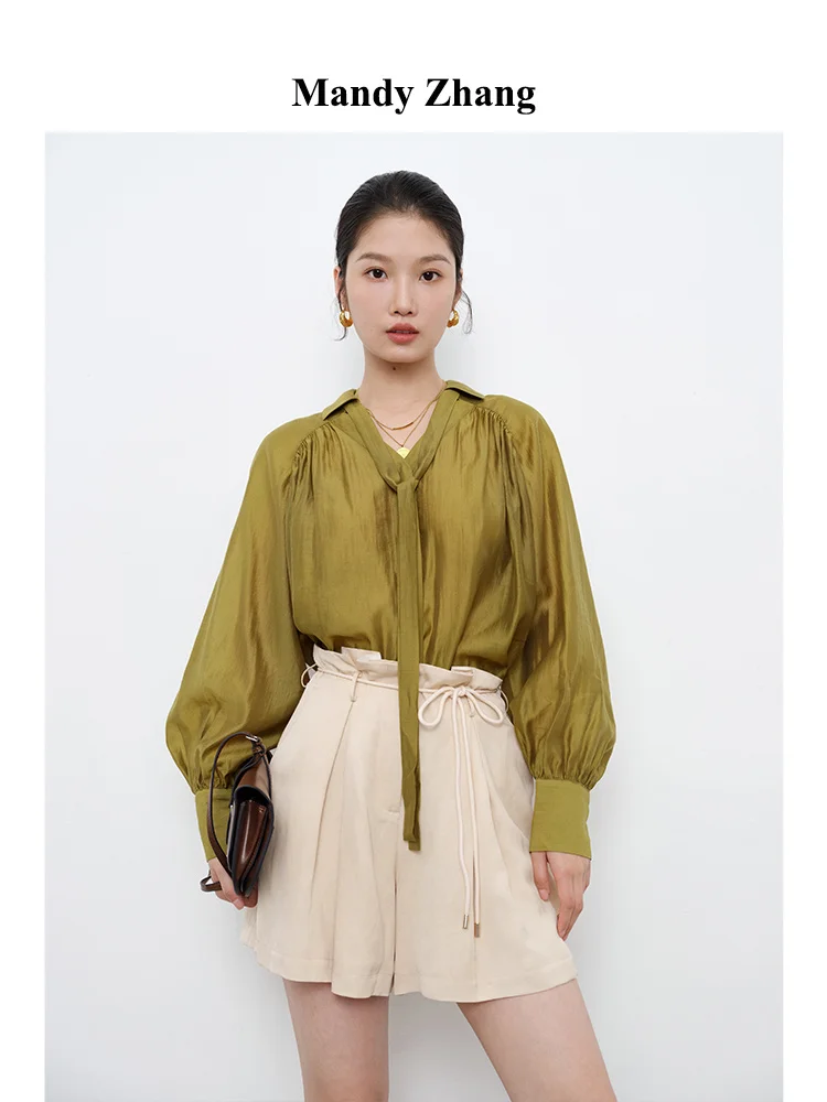 

MandyZhang's early spring design feels like a niche style top with a loose and high-end feel. Tian Si Sunscreen shirt for women