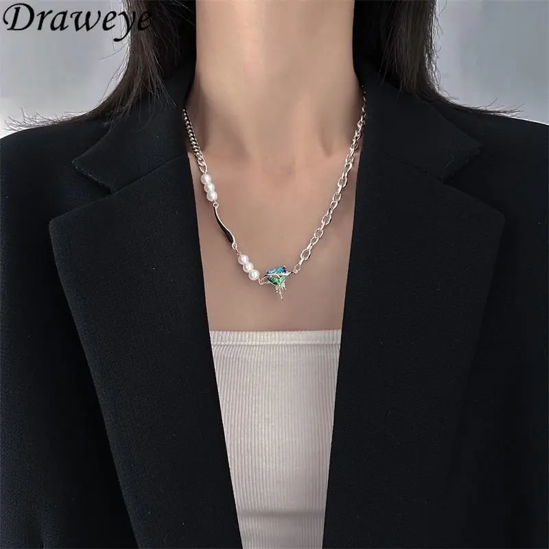 Draweye Sweater Chains Beading Pearls Metal Necklaces for Women Men Y2k Hiphop Vintage Pendant Necklace Couple Jewelry
Draweye Sweater Chains Beading Pearls Metal Necklaces for Women Men Y2k Hiphop Vintage Pendant Necklace Couple Jewelry