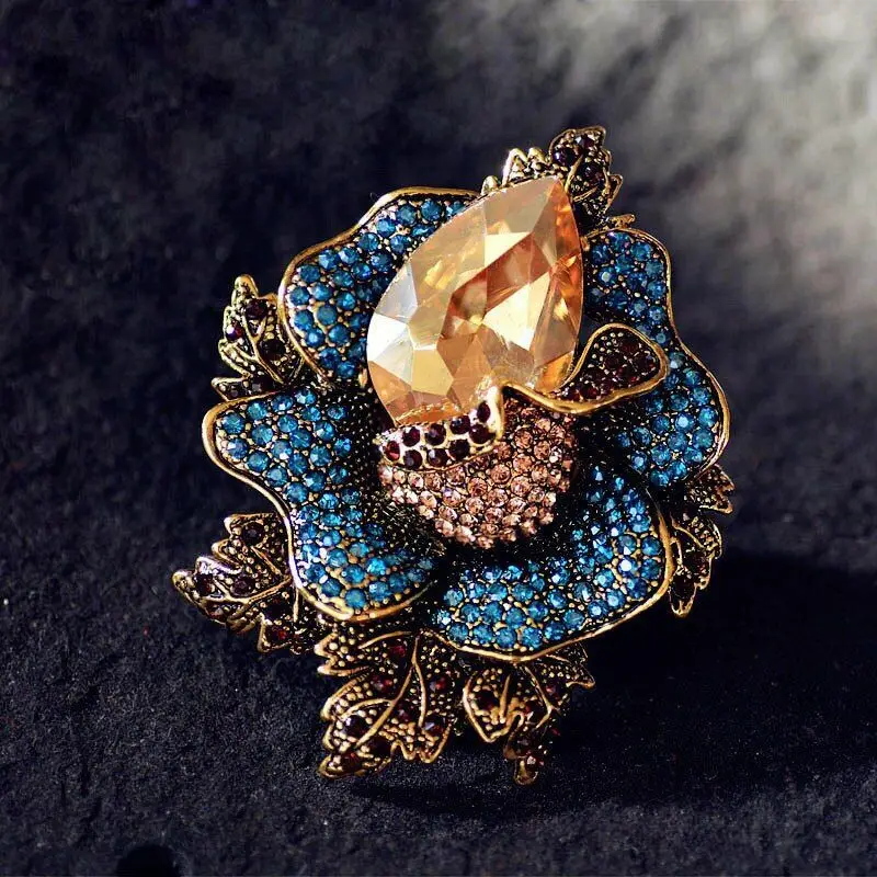 Luxury Multi-colored Rhinestone Flower Brooch Luxury Women Jewelry Fashion Suit Coat Lapel Pins Fashion Clothing Accessories 
Luxury Multi-colored Rhinestone Flower Brooch Luxury Women Jewelry Fashion Suit Coat Lapel Pins Fashion Clothing Accessories