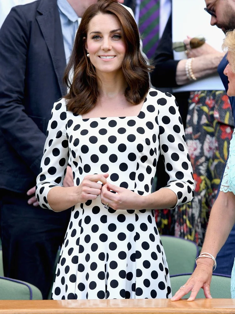 Платье женское весенне-осеннее в горошек, с принтом в горошек
Платье женское весенне-осеннее в горошек, с принтом в горошек