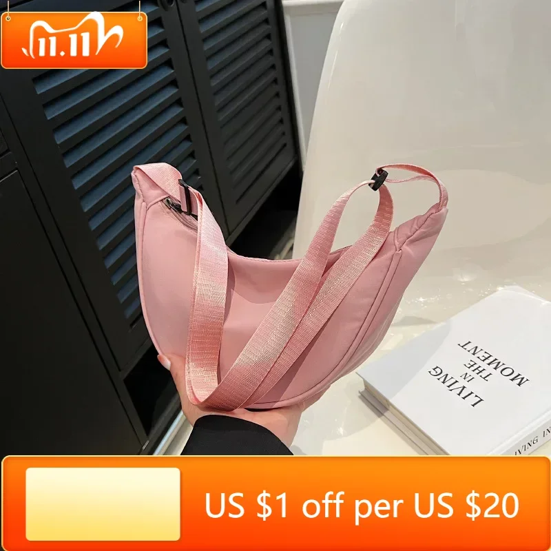 Solid Color Chest Bag For Women Large Capacity Travel Crossbody Female Half Moon Belt Bag Ladies Daily Street Fanny Packs 2023
Solid Color Chest Bag For Women Large Capacity Travel Crossbody Female Half Moon Belt Bag Ladies Daily Street Fanny Packs 2023