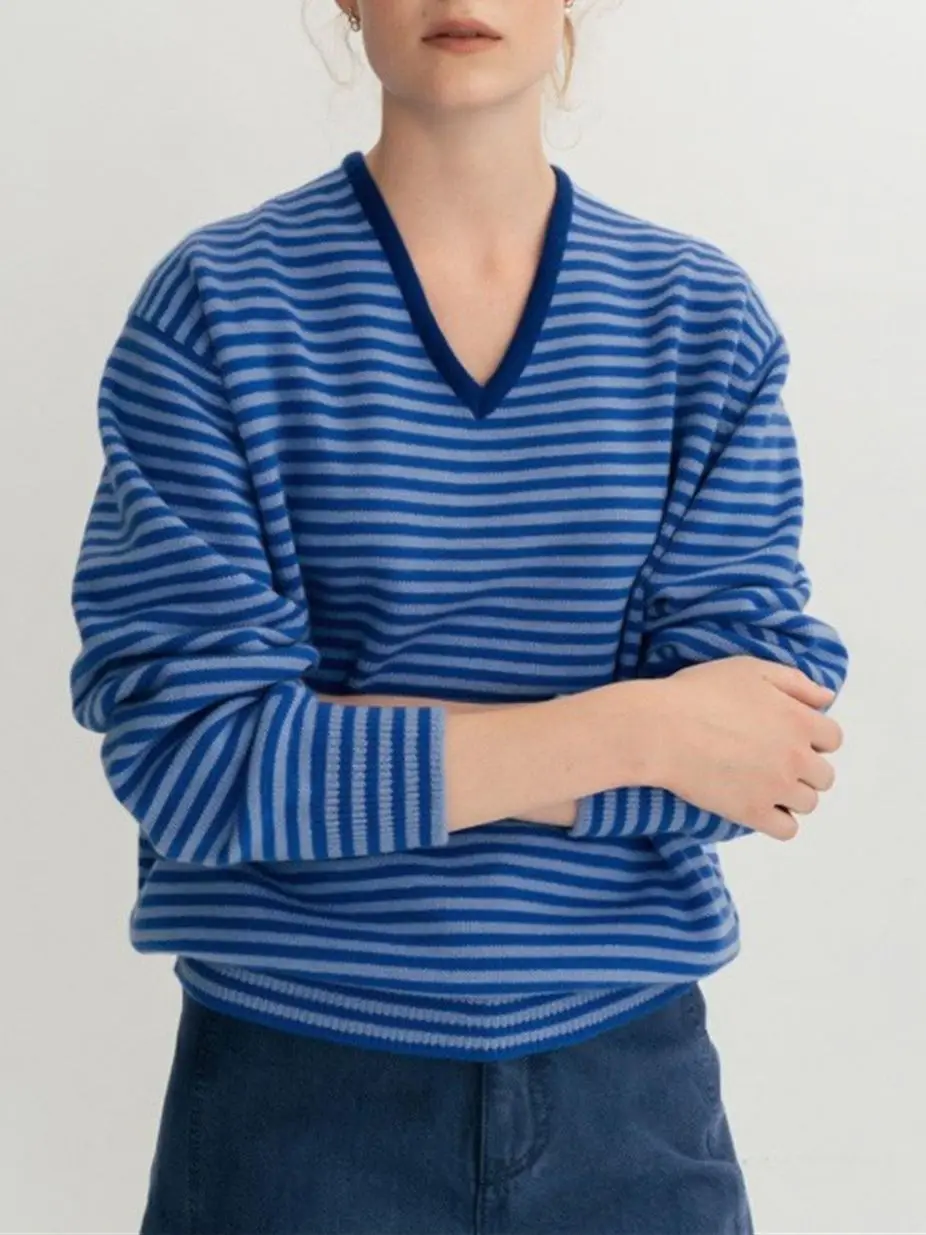 Women V-Neck Contrast Color Striped Knit Sweater 2022 Autumn Winter New Lady All-Match Long Sleeve Knitwear Pullover Tops
Women V-Neck Contrast Color Striped Knit Sweater 2022 Autumn Winter New Lady All-Match Long Sleeve Knitwear Pullover Tops