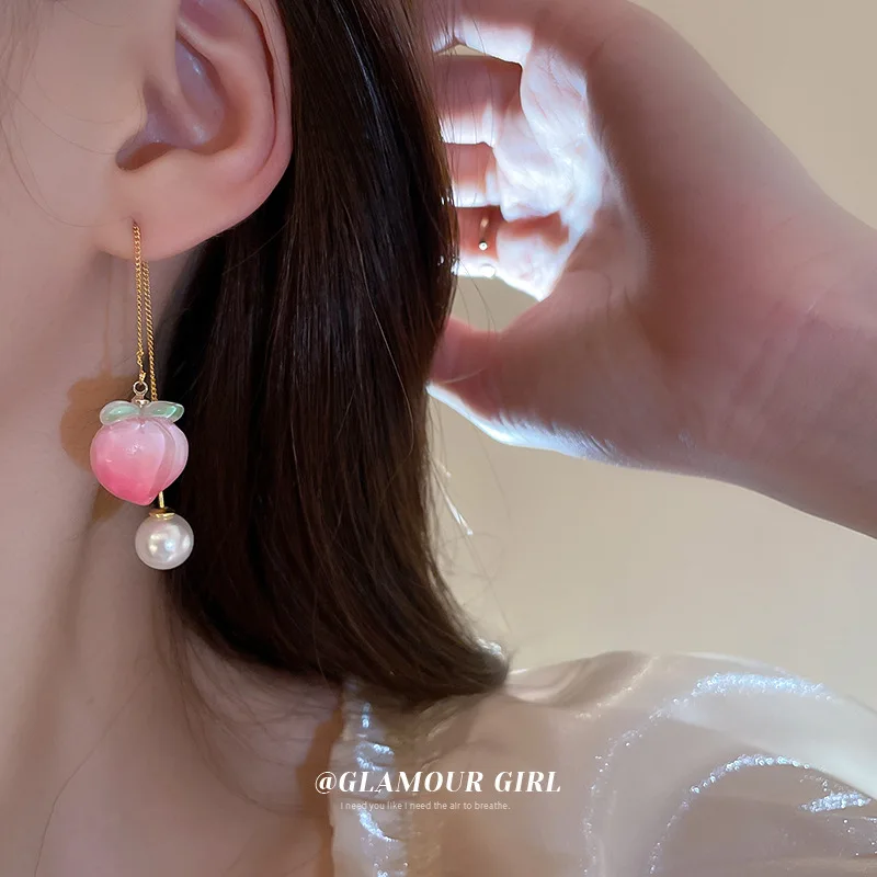 Silver Needle, Honey Peach, Pearl Ear Thread, Japanese And Korean Style, Minority Design, Sweet Earrings, High-grade
Silver Needle, Honey Peach, Pearl Ear Thread, Japanese And Korean Style, Minority Design, Sweet Earrings, High-grade