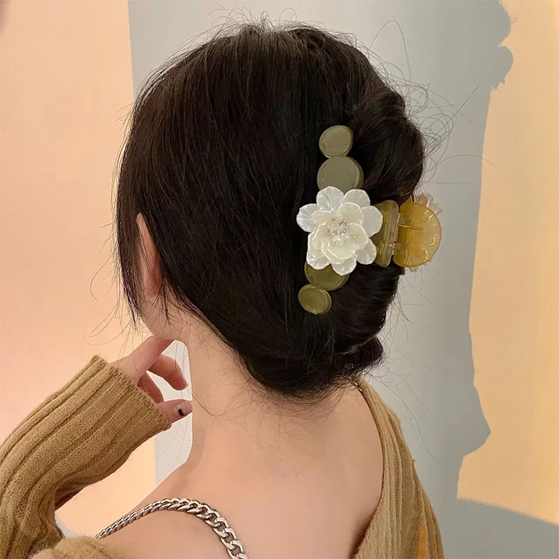Camellia flower grab clip Femininity elegant large shark clip clip green hair grab pan hair clip hair accessories
Camellia flower grab clip Femininity elegant large shark clip clip green hair grab pan hair clip hair accessories