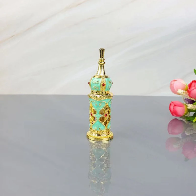 3ml Middle East Dubai Style Glass Essential Oil Bottle Metal Capacity Crystal Perfume Bottle Electroplated with Diamonds Embroid
3ml Middle East Dubai Style Glass Essential Oil Bottle Metal Capacity Crystal Perfume Bottle Electroplated with Diamonds Embroid