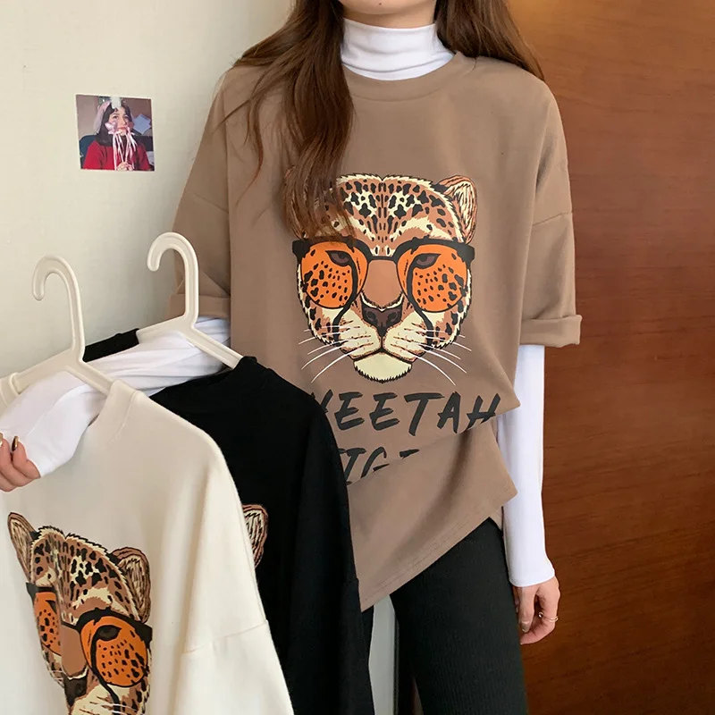 Double-sided German Velvet Short-sleeved T-shirt Women's Spring 2022 New Korean Version Loose and Lazy Round Neck Base Coat
Double-sided German Velvet Short-sleeved T-shirt Women's Spring 2022 New Korean Version Loose and Lazy Round Neck Base Coat