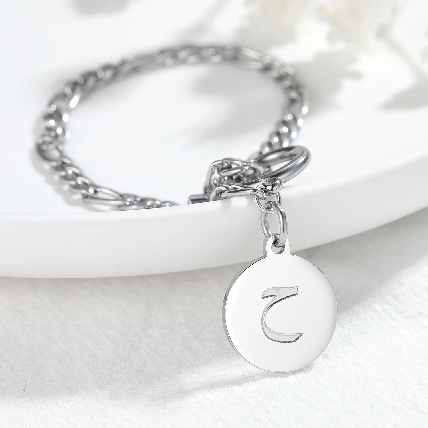 ARABIC LETTER Bracelet Custom Armbanden Voor Vrouwen BFF Personalized Letter Name Islamic Jewelery Stainless Steel Bracelets
ARABIC LETTER Bracelet Custom Armbanden Voor Vrouwen BFF Personalized Letter Name Islamic Jewelery Stainless Steel Bracelets