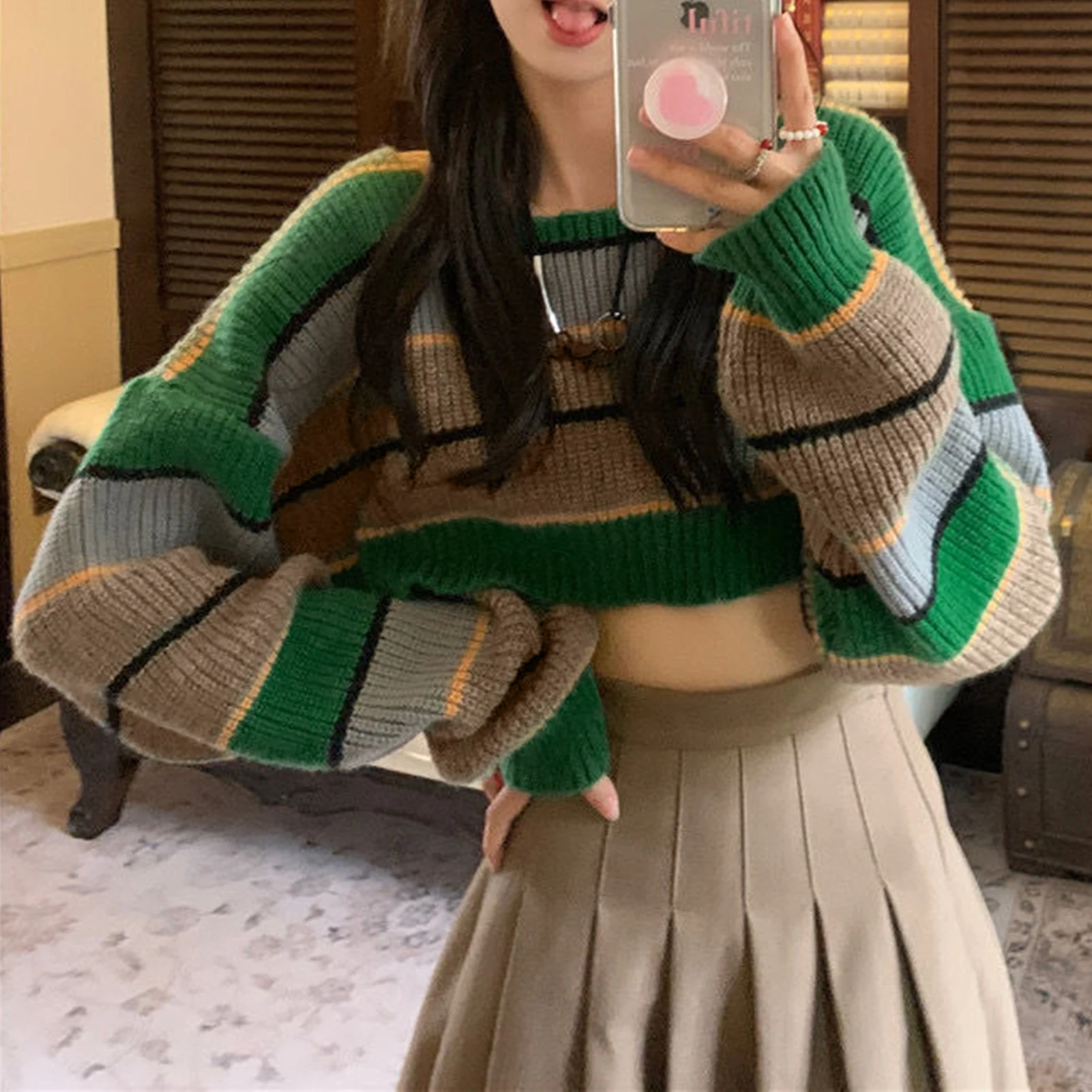 Horizontal Stripe Short Knitwear Sweater Crew Neck Women Knitted Top Sweater Navel Exposed Long Sleeve Y2K Style Streetwear Suit
Horizontal Stripe Short Knitwear Sweater Crew Neck Women Knitted Top Sweater Navel Exposed Long Sleeve Y2K Style Streetwear Suit