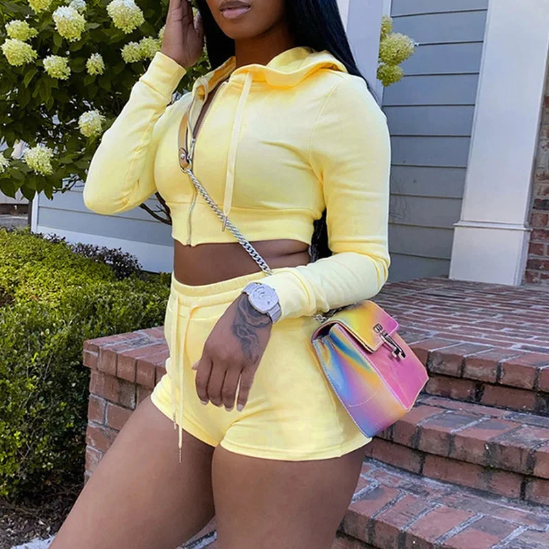 Fashion and Sporty Sweatsuits Ladies Two-piece Zippered Cropped Hoodie and Shorts Matching Suit Sportswear Shorts Set for Women
Fashion and Sporty Sweatsuits Ladies Two-piece Zippered Cropped Hoodie and Shorts Matching Suit Sportswear Shorts Set for Women