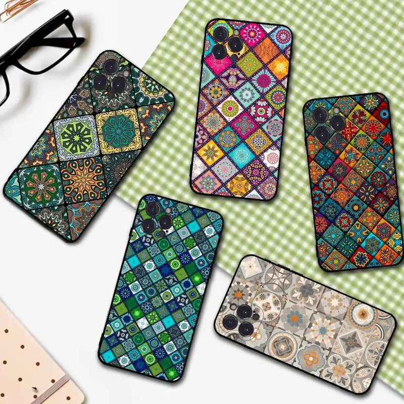Retro Lattice Flower Phone Case For iPhone 14 13 12 Mini 11 Pro XS Max X XR SE 6 7 8 Plus Soft Silicone Cover
Retro Lattice Flower Phone Case For iPhone 14 13 12 Mini 11 Pro XS Max X XR SE 6 7 8 Plus Soft Silicone Cover