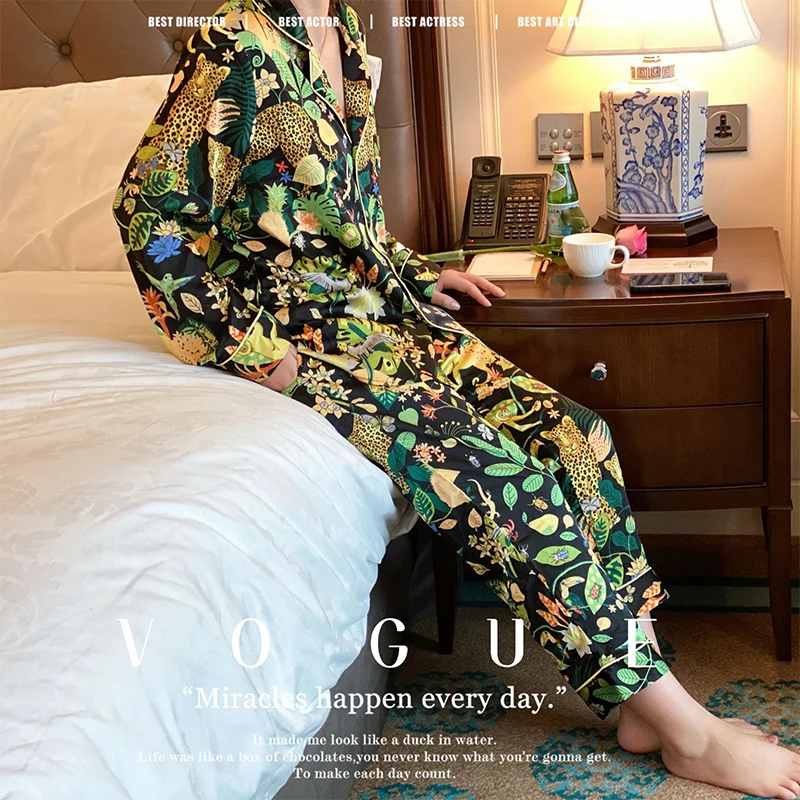 Ice Silk Women Forest Print Women Pajamas Luxury Summer Ladies Satin Sleepwear Spring Comfortable Green Pijama Suit For Female
Ice Silk Women Forest Print Women Pajamas Luxury Summer Ladies Satin Sleepwear Spring Comfortable Green Pijama Suit For Female
