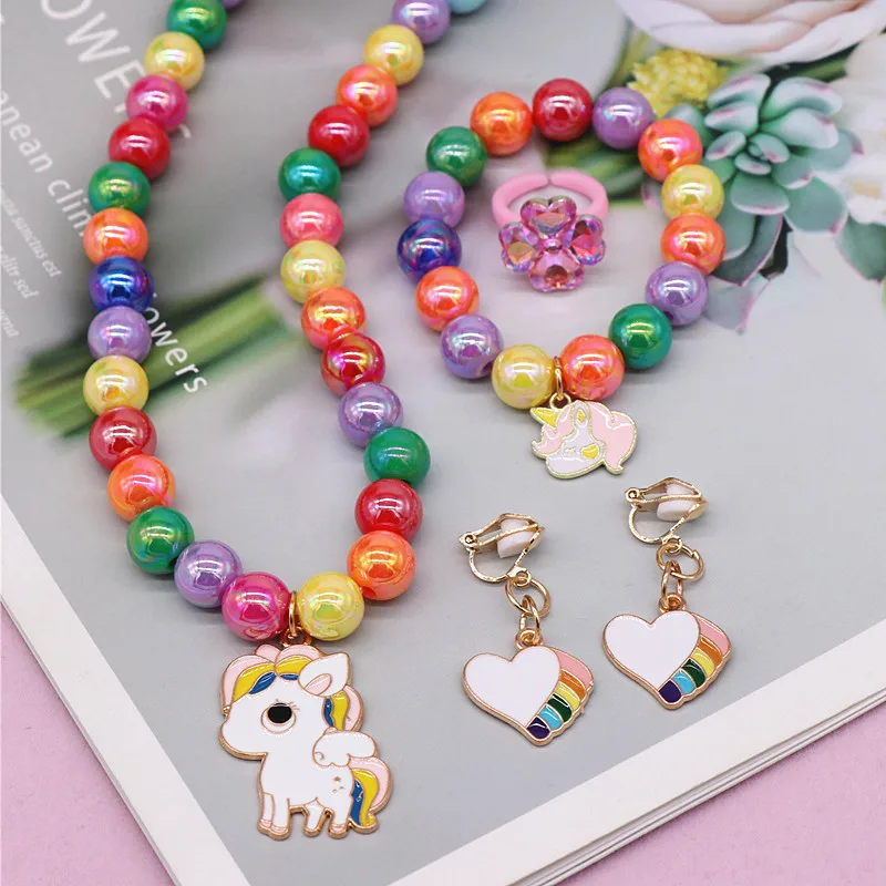 Children's Necklace Earring Set European and American Cute Anime Pendant Necklace Children's Jewelry Girls Bracelet Jewelry 
Children's Necklace Earring Set European and American Cute Anime Pendant Necklace Children's Jewelry Girls Bracelet Jewelry