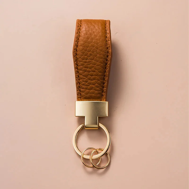 2023 New Simple Genuine Leather Key Chain Chic Car Bag Ring Men's and Women's Small Pendant Beautiful FCY3339
2023 New Simple Genuine Leather Key Chain Chic Car Bag Ring Men's and Women's Small Pendant Beautiful FCY3339