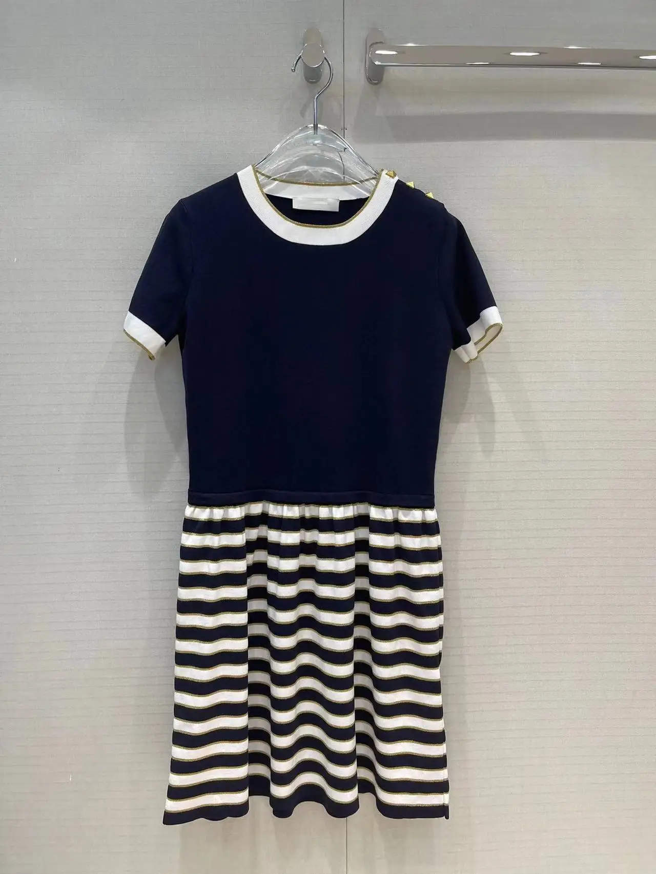 2022 Summer Women Mini Dress Runway Fashion Short Sleeves Striped Print Holiday Vacation Sexy Knit Dress Vestidos
2022 Summer Women Mini Dress Runway Fashion Short Sleeves Striped Print Holiday Vacation Sexy Knit Dress Vestidos