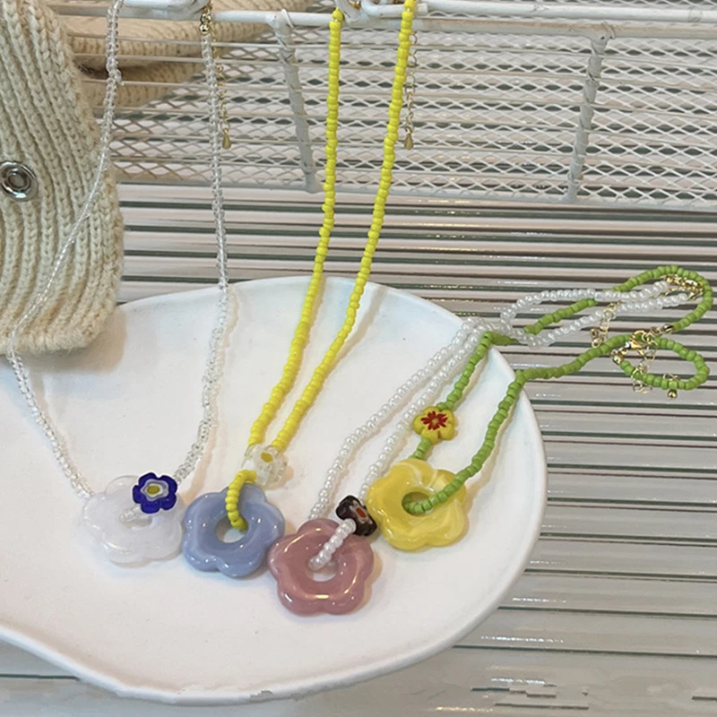 New Korean Sweet Colorful Green Acrylic Flowers Boho Beaded Clavicle Beadeds Necklaces for Women Girls Jewelry Ornamnets
New Korean Sweet Colorful Green Acrylic Flowers Boho Beaded Clavicle Beadeds Necklaces for Women Girls Jewelry Ornamnets