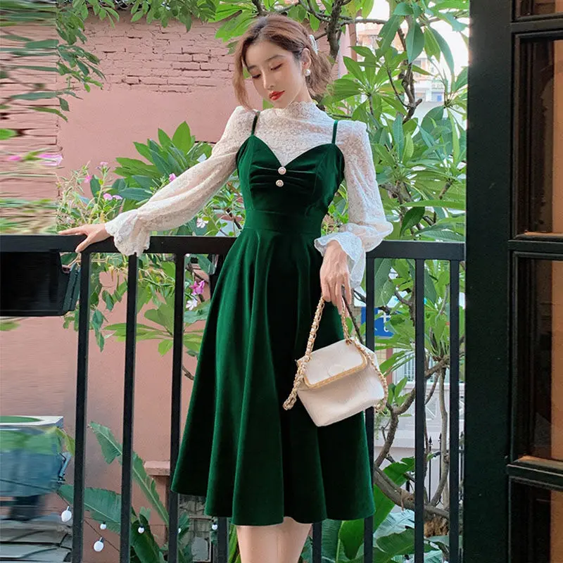 Dark Green Velvet Halter Dress Women'S Spring New Lace Bottoming Shirt Waist-Skimming Suit High-Quality Free Shipping
Dark Green Velvet Halter Dress Women'S Spring New Lace Bottoming Shirt Waist-Skimming Suit High-Quality Free Shipping