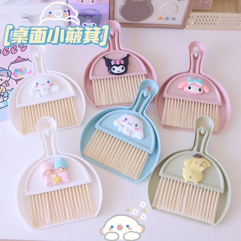 

My Melody Cinnamoroll Kuromi Kawaii Desktop Broom Dustpan Set Children Anime Sanrioed Computer Keyboard Cleaning Debris Brush